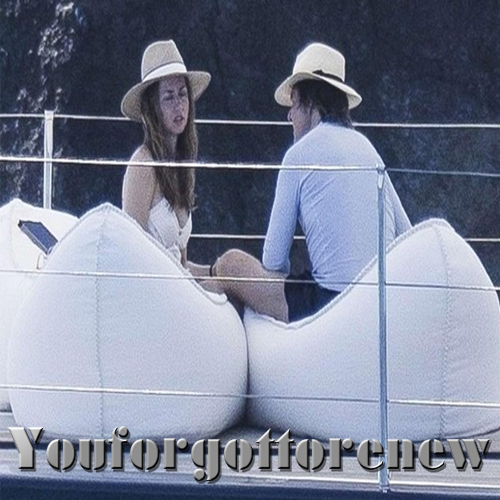 7 Pesona Ana de Armas, Bikin Tom Cruise Jatuh Hati Meski Beda Usia 26 Tahun