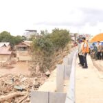 Prabowo Tinjau Banjir Aceh Tamiang dan Soroti Gelondongan Kayu