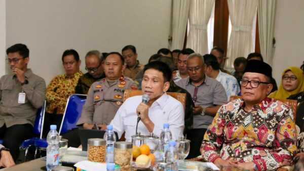 Kopdeskel Merah Putih: Strategi Koperasi Sebagai Pusat Ekonomi Rakyat